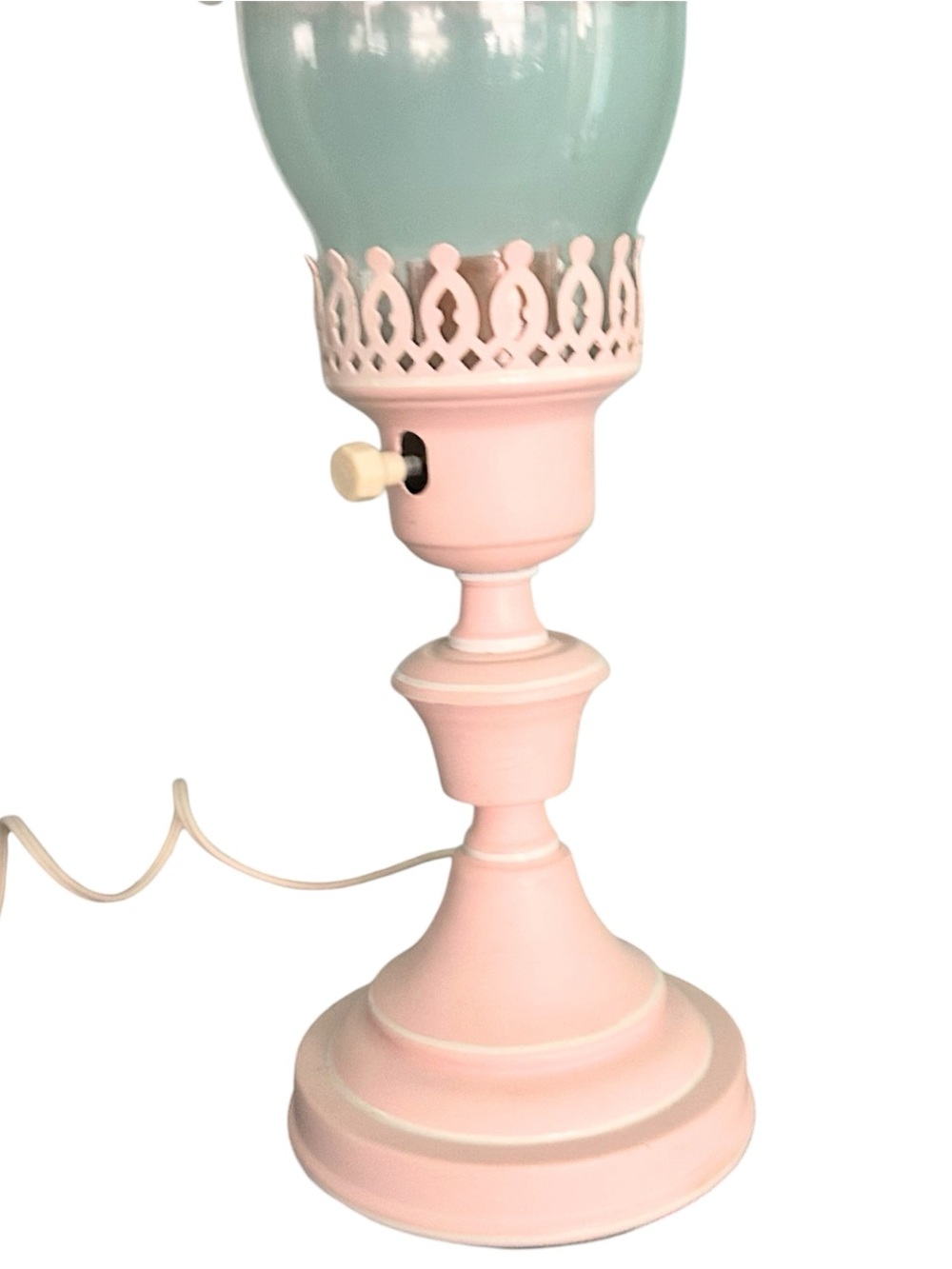 Vintage Hurricane Table Desk Bedroom Lamp Pink 17.25” - Picture 6 of 11